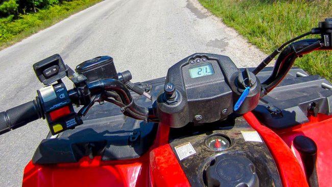  Tânăr prins conducând ATV fără permis în Rânca, proprietarul închiriază vehicule fără verificări