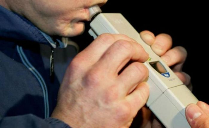  DEPISTAT LA VOLAN SUB INFLUENȚA ALCOOLULUI